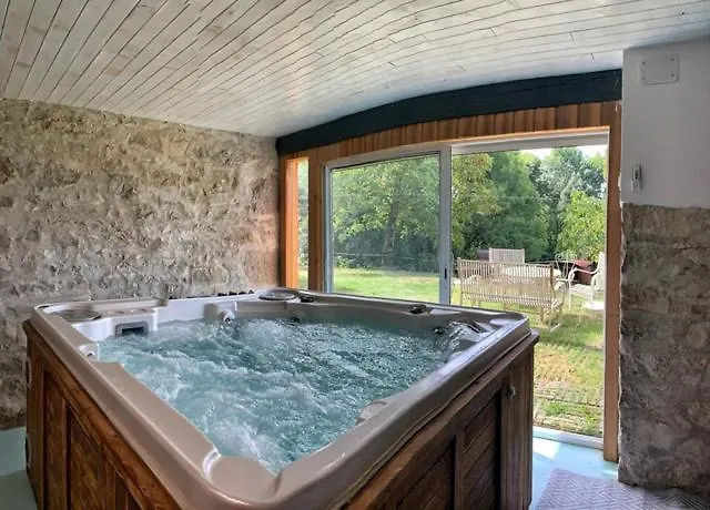 Haras Picard Du Sant Le Barail Hotel Lasserre  Lasserre (Ariege)